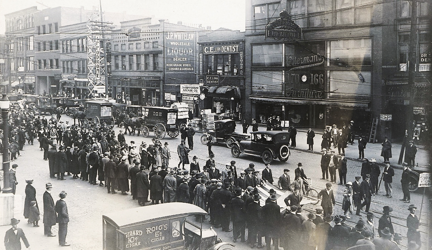 Historic photo of Main Street in Akron